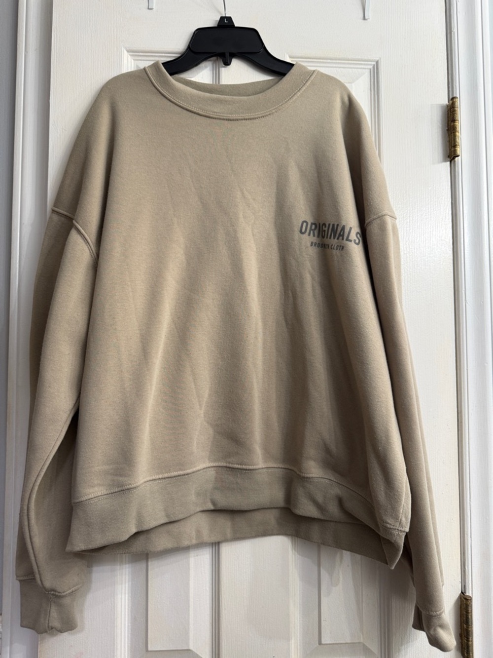 Brooklyn Cloth Mens Taupe Crewneck Sweatshirt with 'Originals' Logo size M